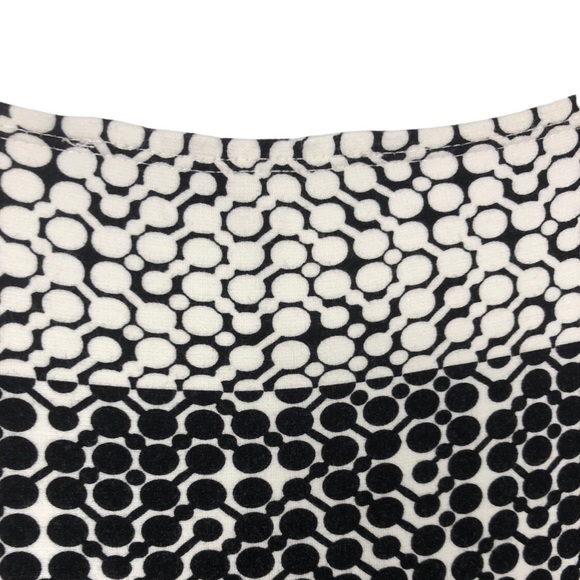 Max Studio Black & Cream Bateau Neck Shift Dress Size Small - Picture 9 of 12